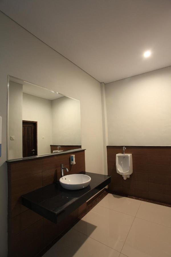 Kalton Hotel Labuan Bajo Exterior foto